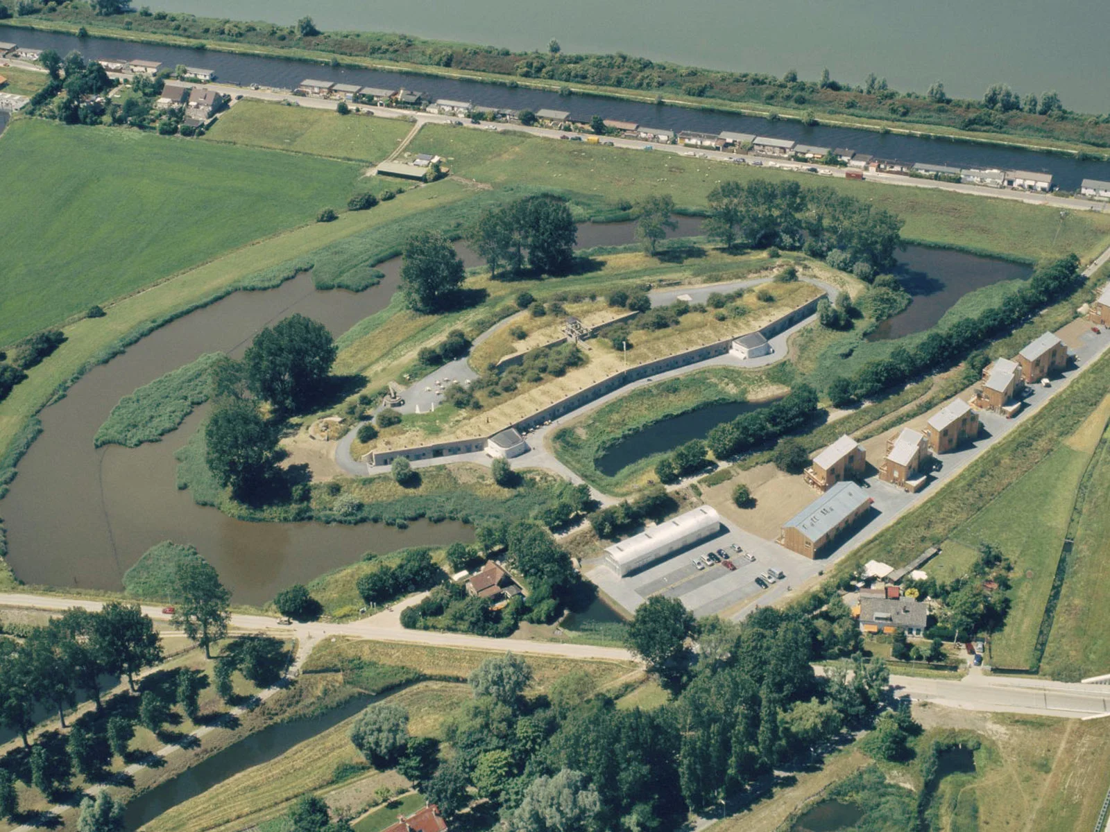 Fort 5, buitenlocatie op een historische plek in Vijfhuizen